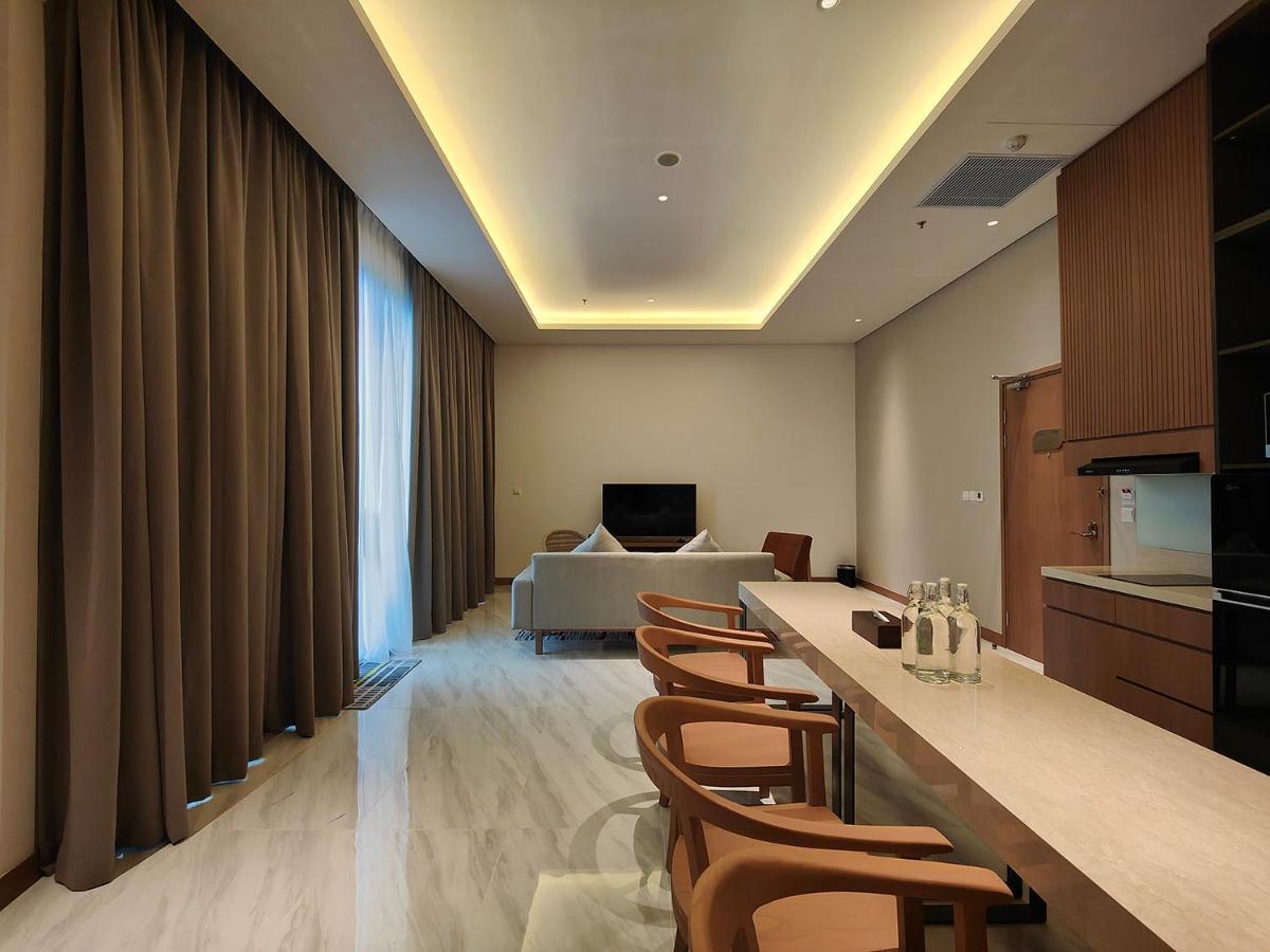 Ra Suites Simatupang Jacarta Exterior foto
