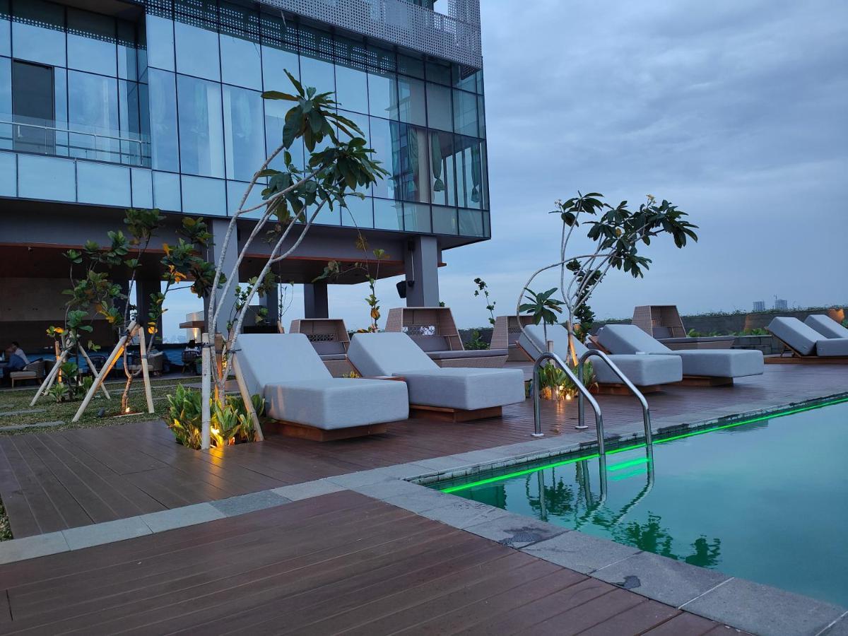 Ra Suites Simatupang Jacarta Exterior foto