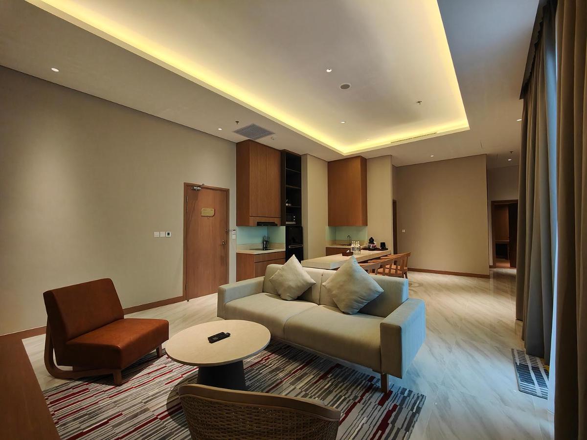 Ra Suites Simatupang Jacarta Exterior foto